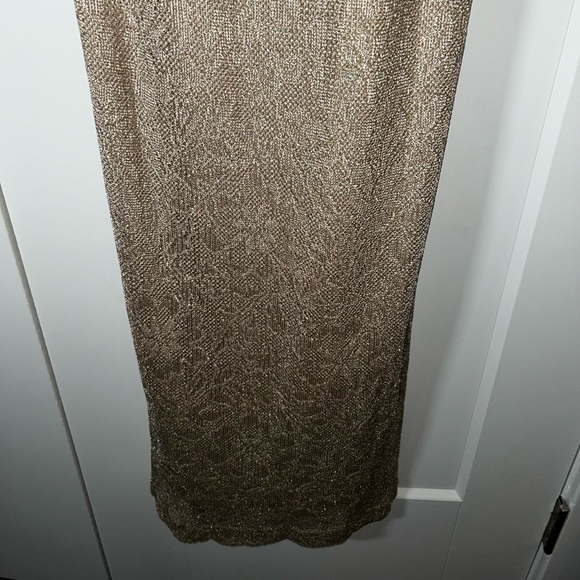 Night Way Gold Sheath Gown with Rhinestone Straps Size 8 - Picture 4 of 7